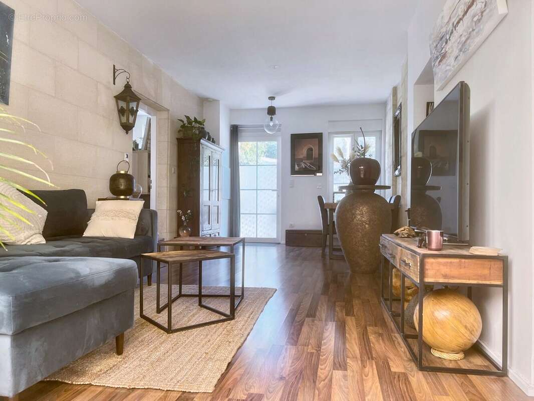 Appartement à LATRESNE