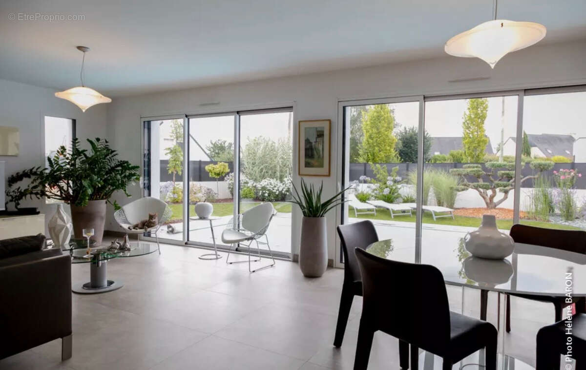Maison 8 pièce(s) 180 m2 pisicne - photo 3