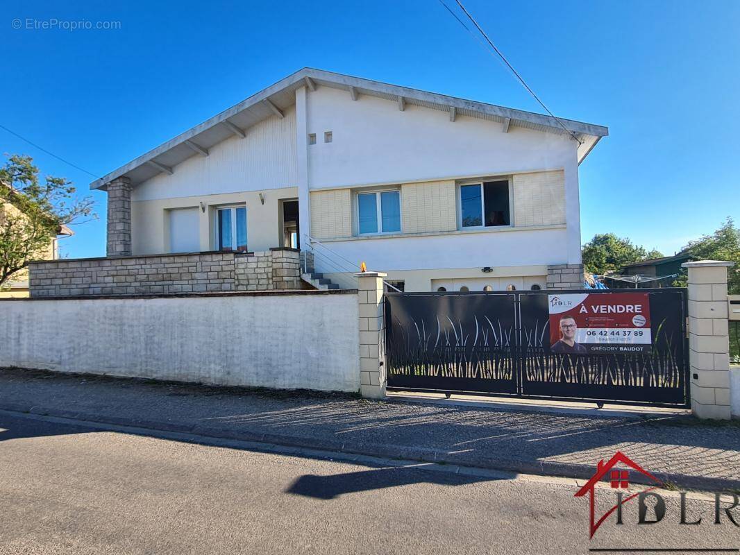 Maison à ECLARON-BRAUCOURT-SAINTE-LIVIERE