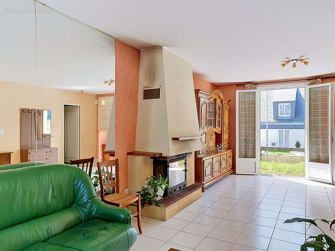 Maison à SAINTE-LUCE-SUR-LOIRE