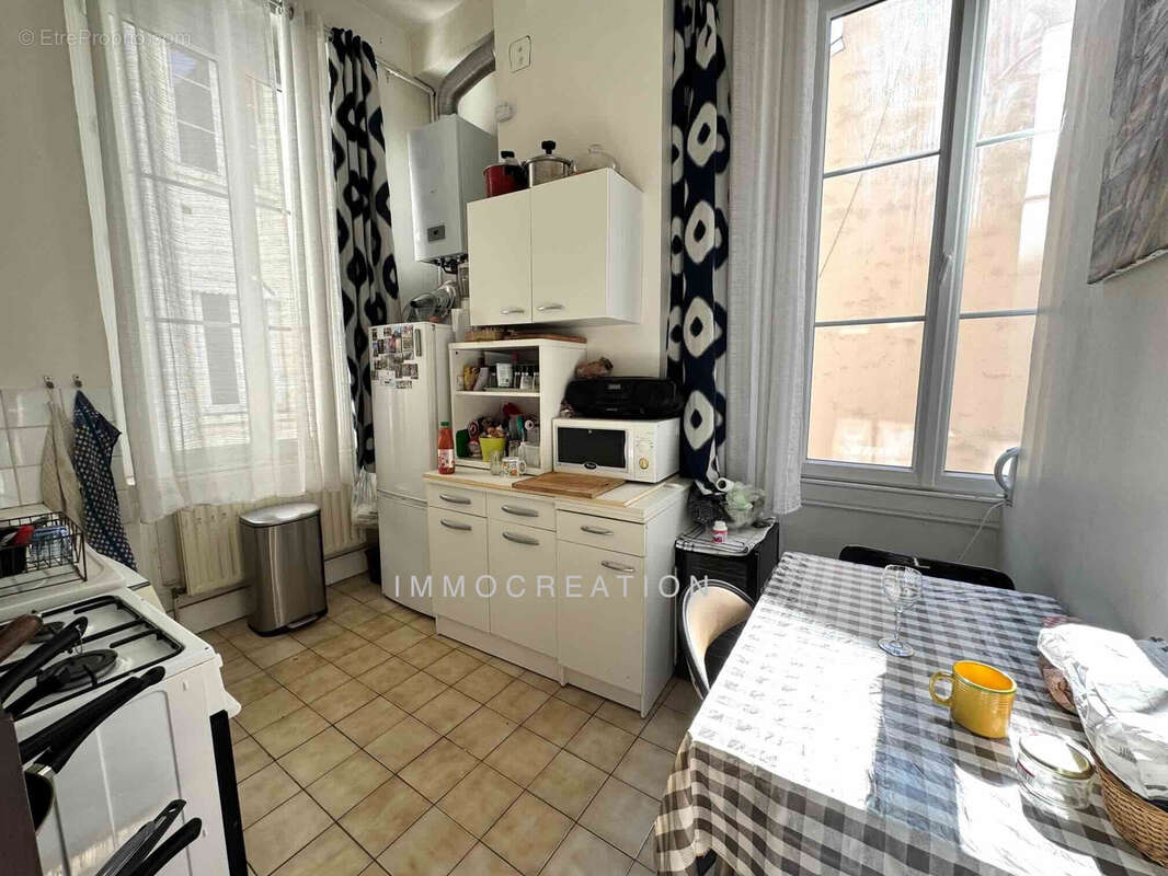 Appartement à LYON-6E