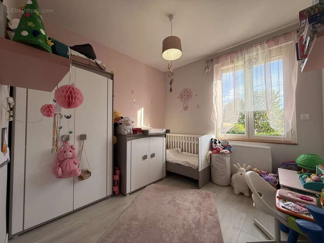 Maison à CHELLES