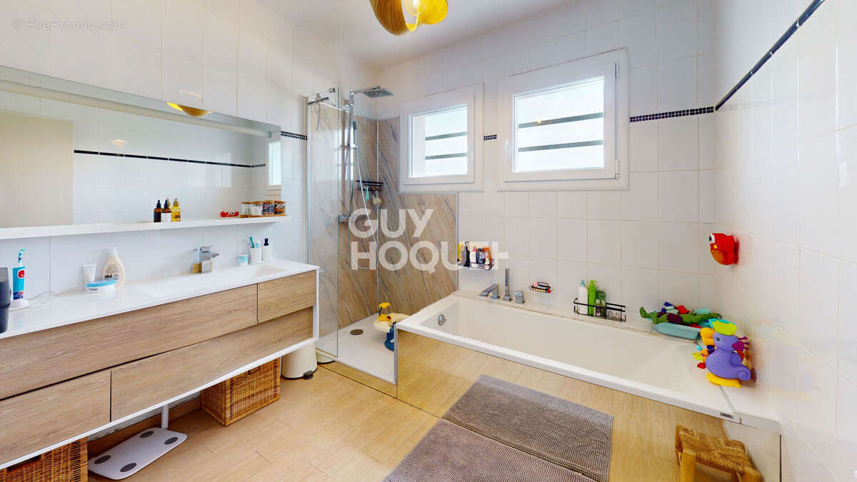 Maison à BEAUMONT-LES-VALENCE