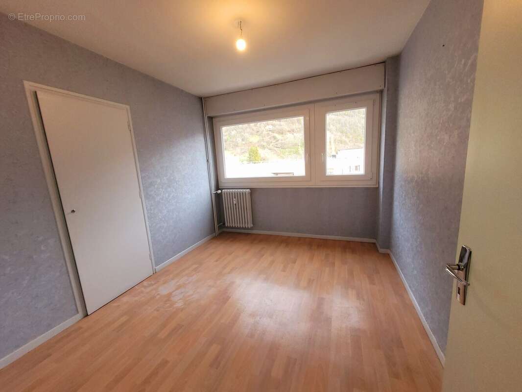 Appartement à SAINT-JEAN-DE-MAURIENNE
