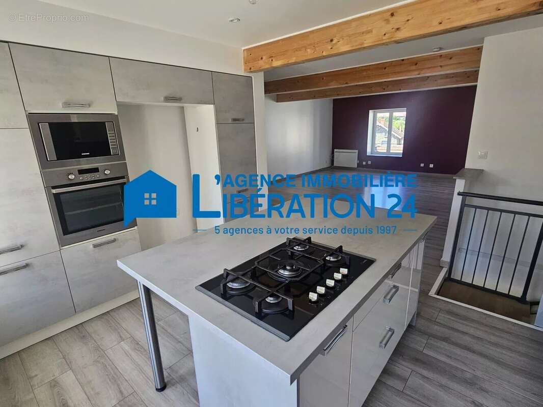 Belle maison de ville à Unieux avec apt indépendant - photo 7