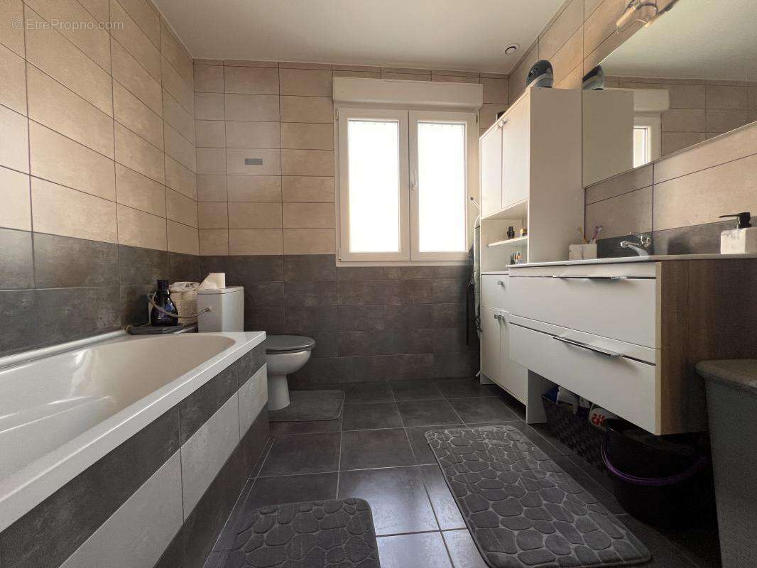 Appartement à DENNEY