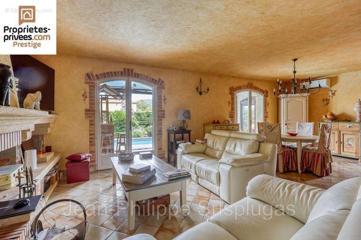 Maison à LA CADIERE-D'AZUR