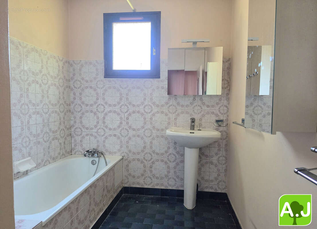 Maison 143 m² à Ezy-Sur-Eure  - photo 7