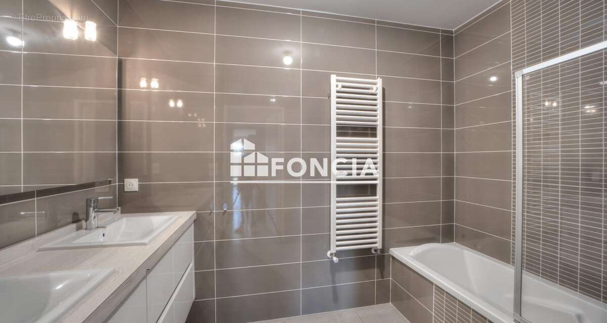 Appartement à FERNEY-VOLTAIRE