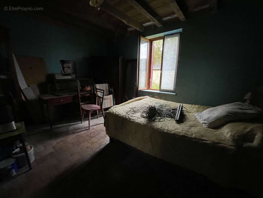 Maison à CREZANCAY-SUR-CHER