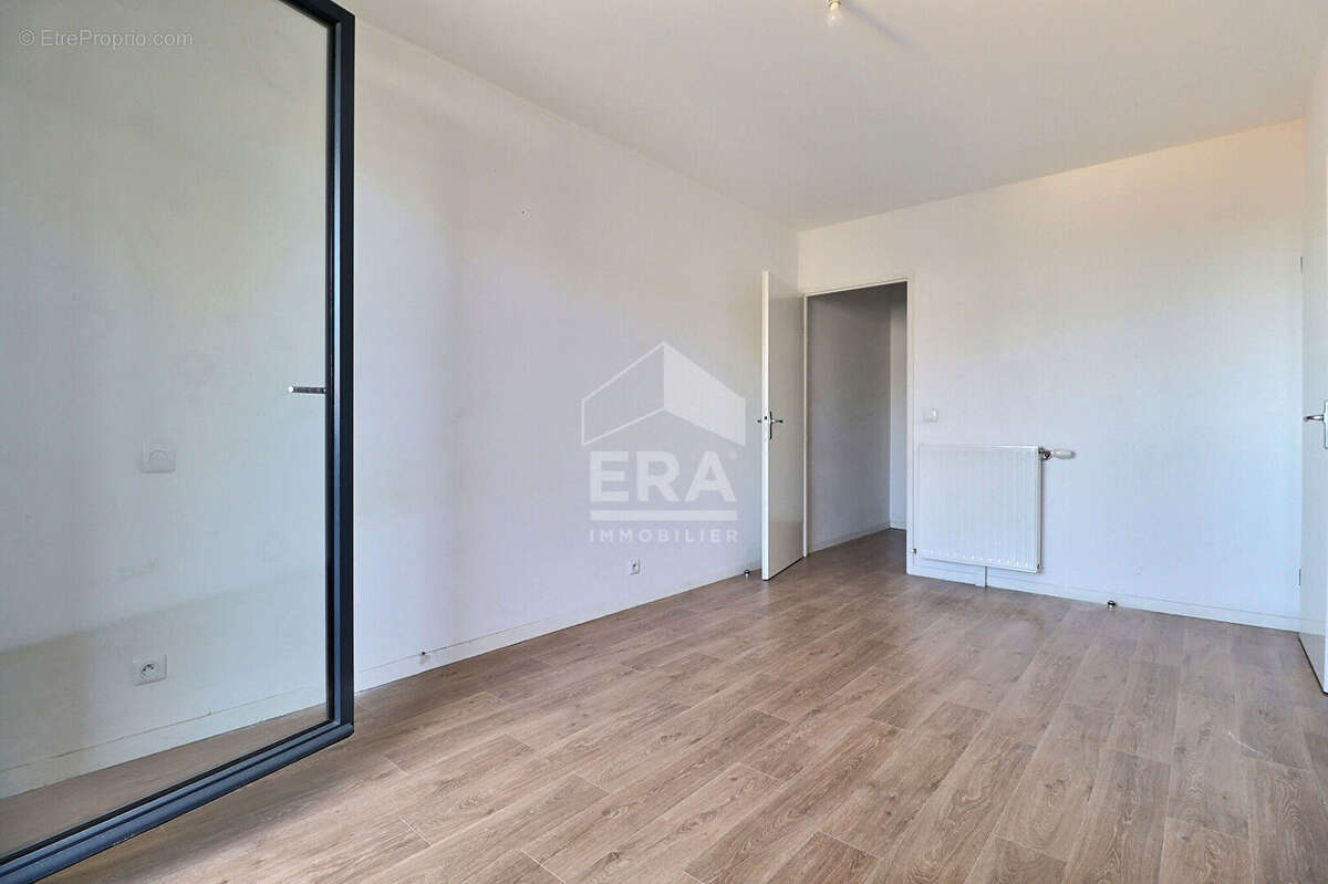 Appartement à AUBERVILLIERS