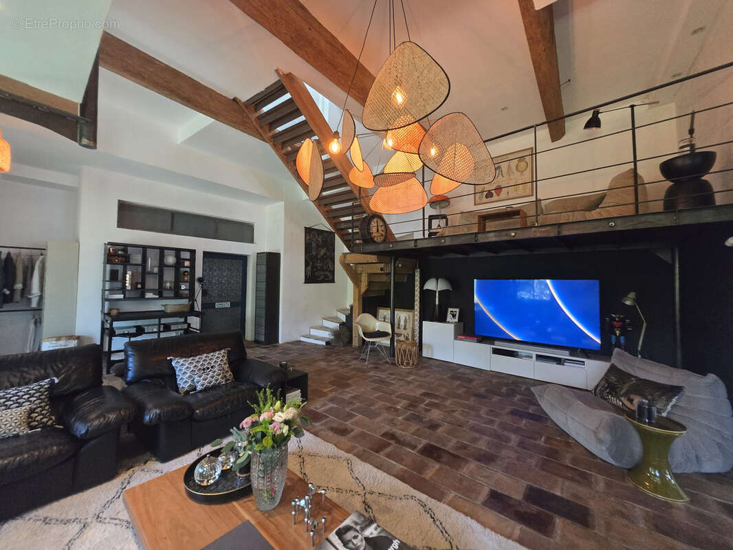 Maison en pierre beaucoup de charme - photo 9