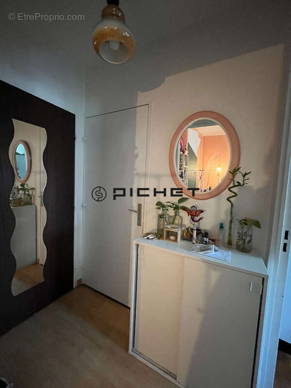 Appartement à BOURG-LA-REINE