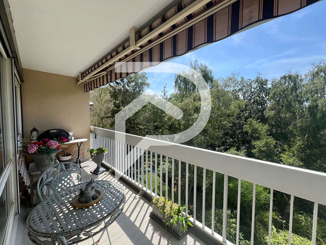 Appartement à ELANCOURT