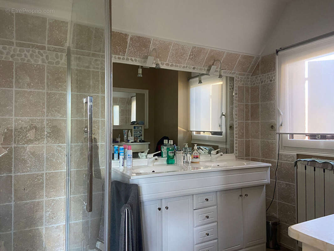 Maison à VARENNES-VAUZELLES