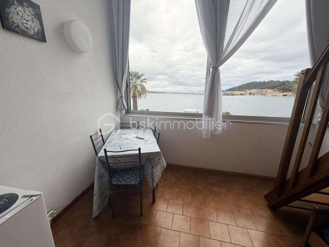 Appartement à SAINT-MANDRIER-SUR-MER