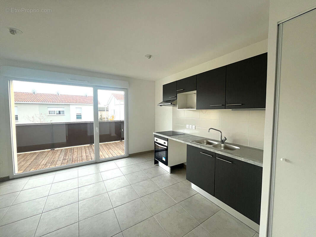 Appartement à BRUGUIERES