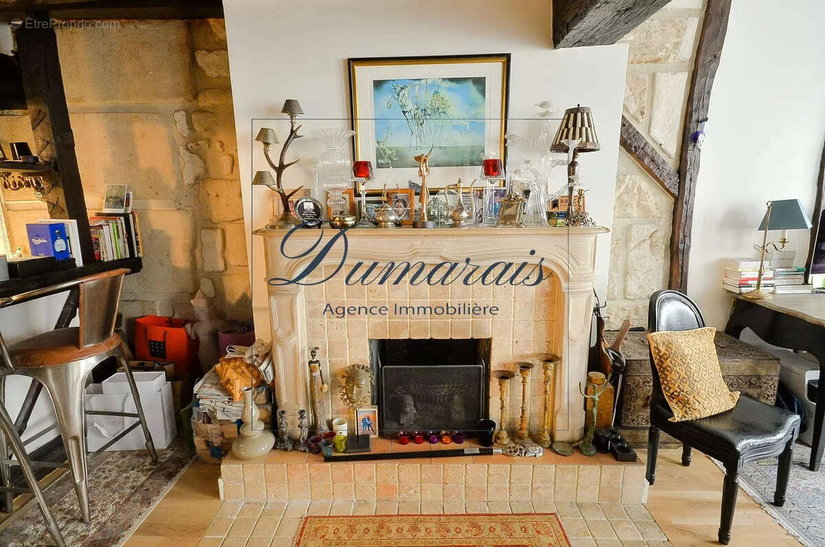 Appartement à PARIS-3E