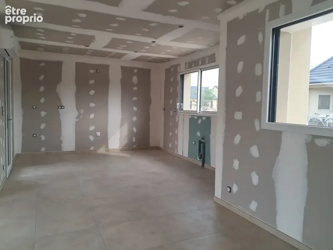 Maison Neuve de plain pied à Saint Pantaléon de Larche - photo 9