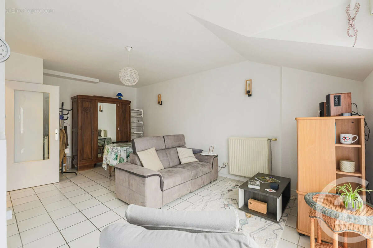 Appartement à FONTAINE