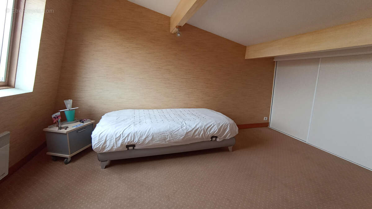 Appartement à VILLE-D&#039;AVRAY