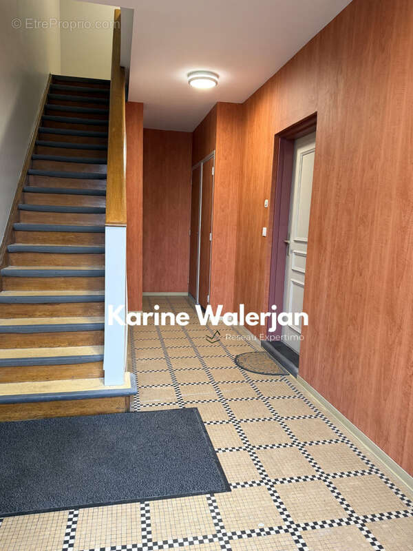 Appartement à COURRIERES