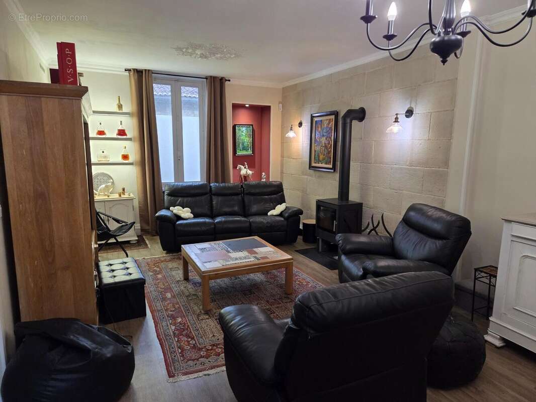 Photo 2 - Maison à COGNAC