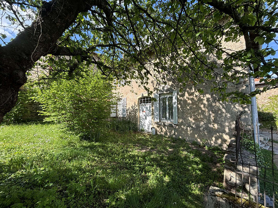 Maison à VILLEMONTAIS