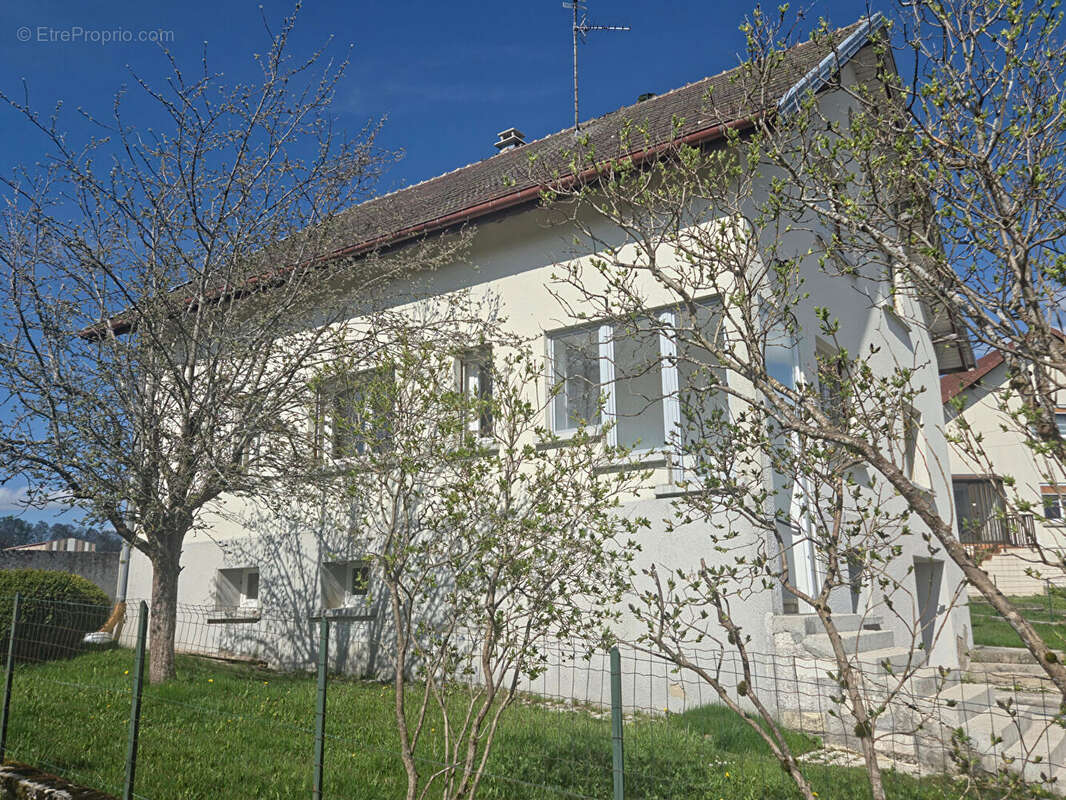 Maison à CHARQUEMONT