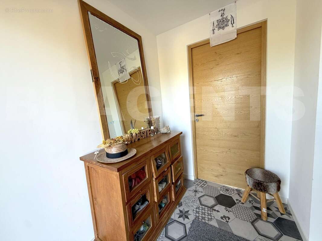 ENTREE - Maison à VIEUX-BERQUIN