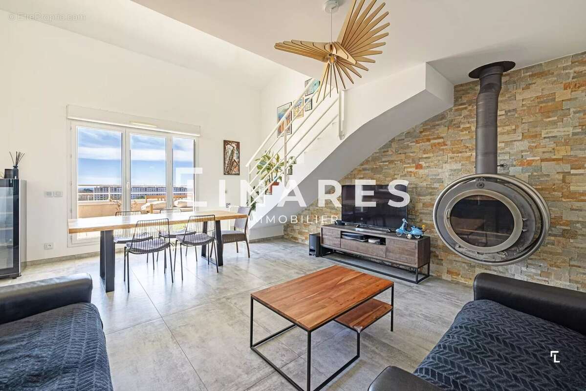 Appartement à MARSEILLE-9E