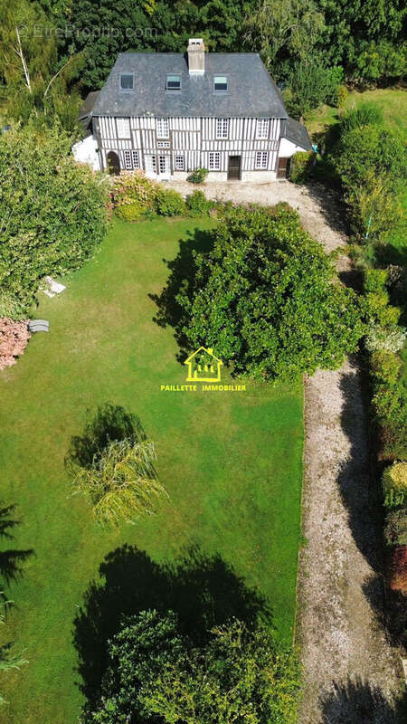 Maison à SAINT-ROMAIN-DE-COLBOSC