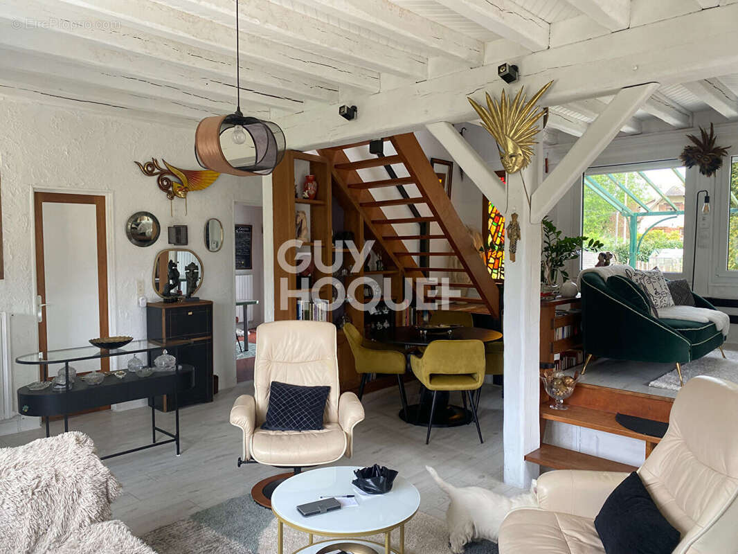 Maison à IVRY-LA-BATAILLE