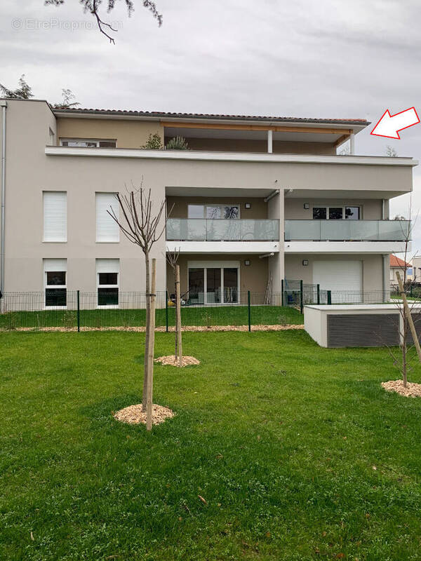 Appartement à GREZIEU-LA-VARENNE