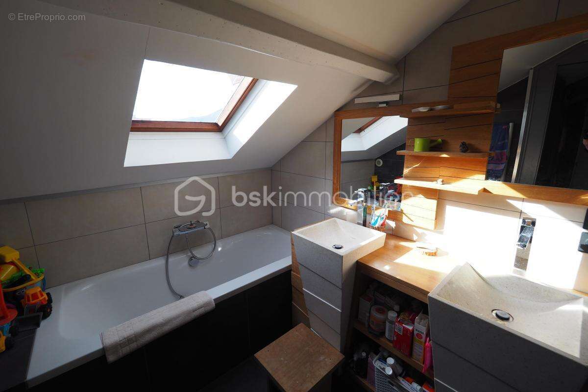 Appartement à AIX-LES-BAINS