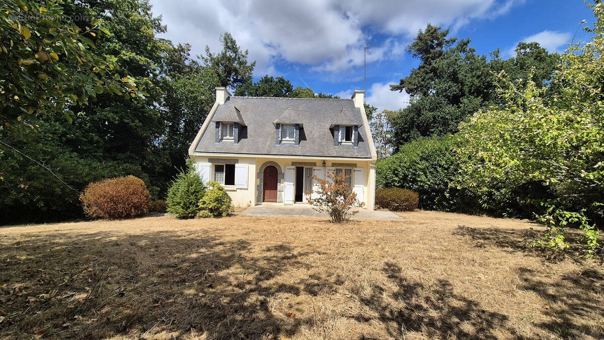 Maison à CLOHARS-CARNOET