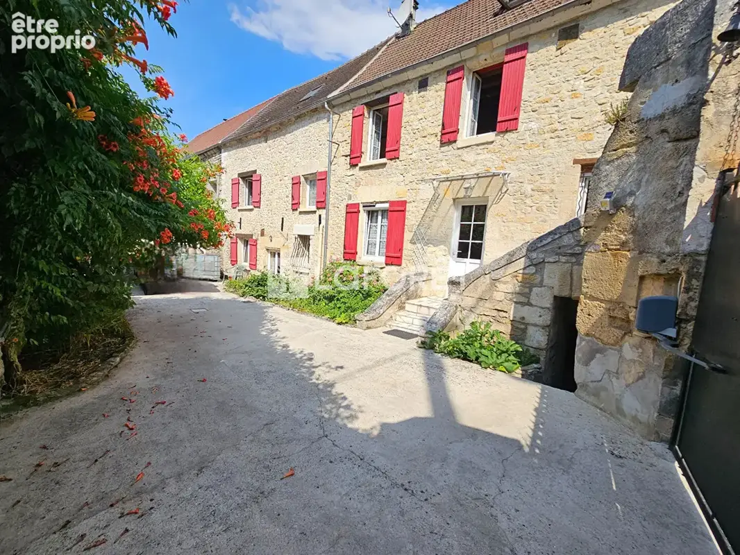 Maison à BURY