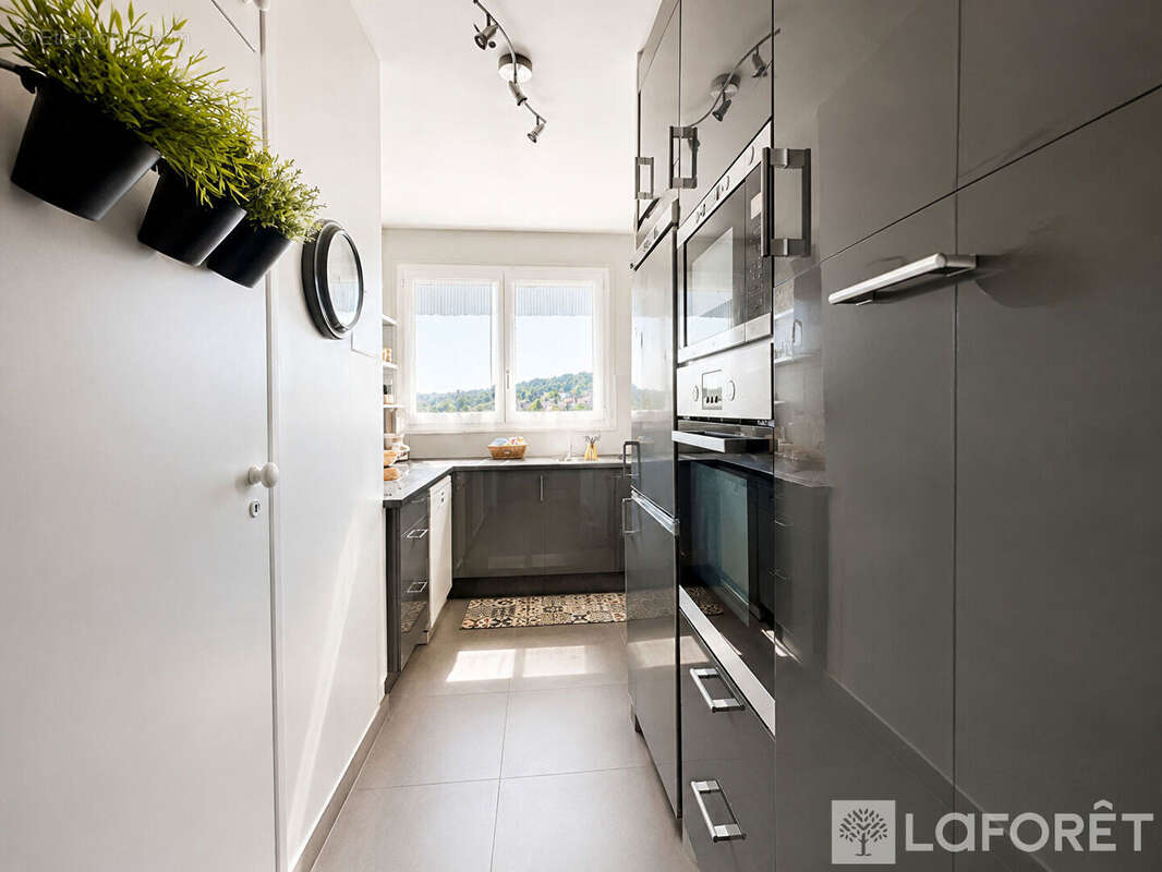 Appartement Sevres 4 pièce(s) 82 m2 - photo 6