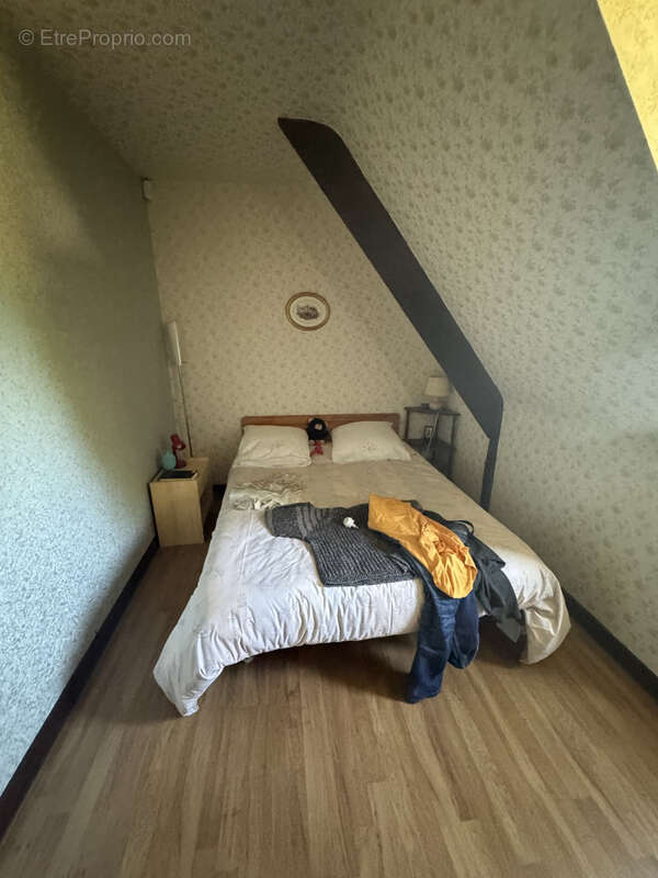 Maison à CENAC-ET-SAINT-JULIEN