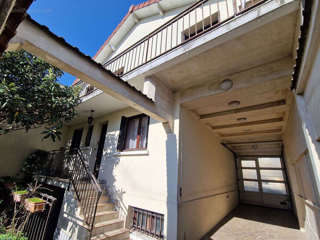 Maison à LIVRY-GARGAN