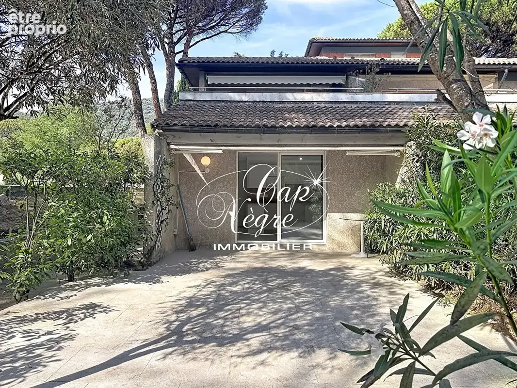 Appartement à LE LAVANDOU