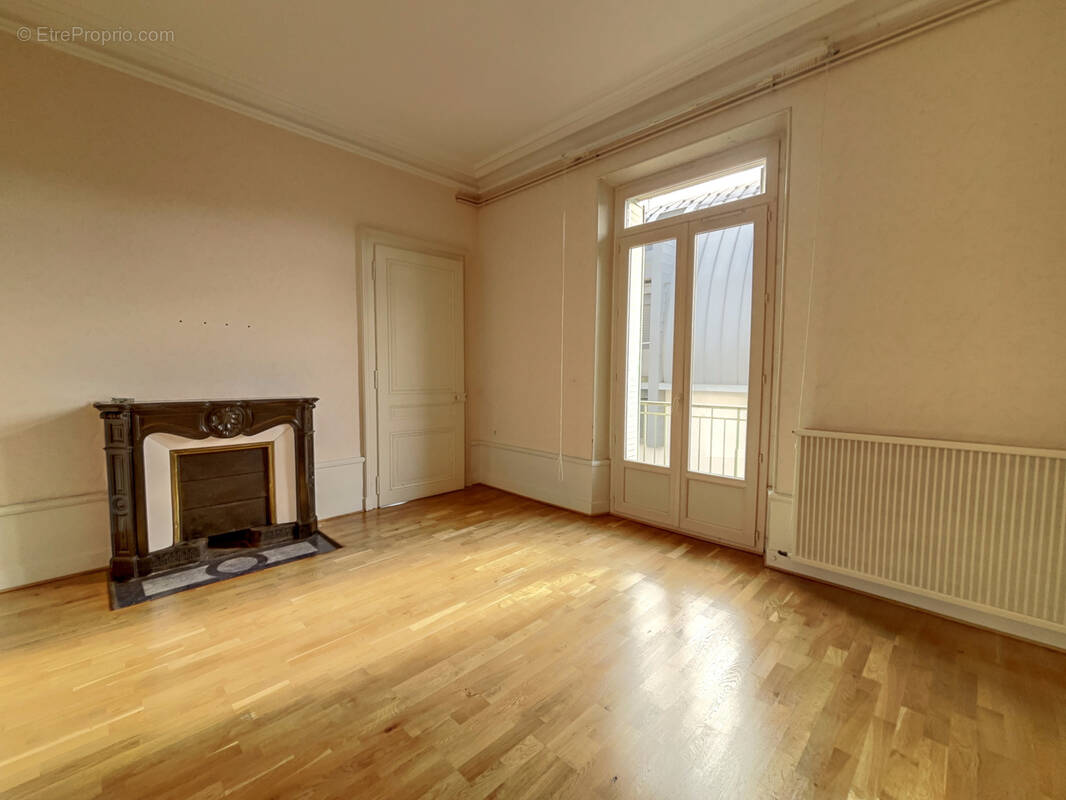 Appartement à AIX-LES-BAINS
