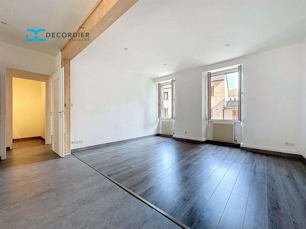 Appartement à EVIAN-LES-BAINS