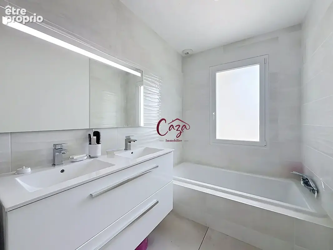 Maison récente de plain pied 145 m2 , - photo 6