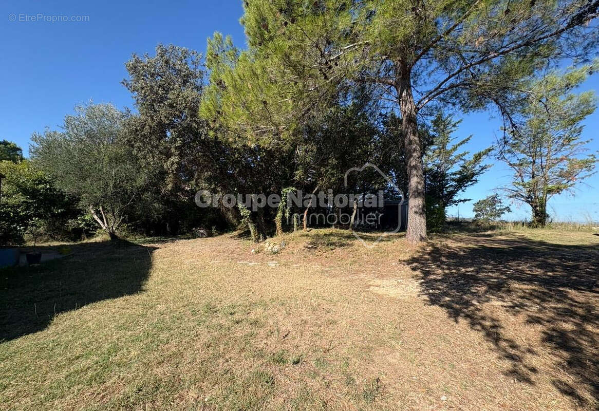 Maison à SAINT-JEAN-DE-CORNIES