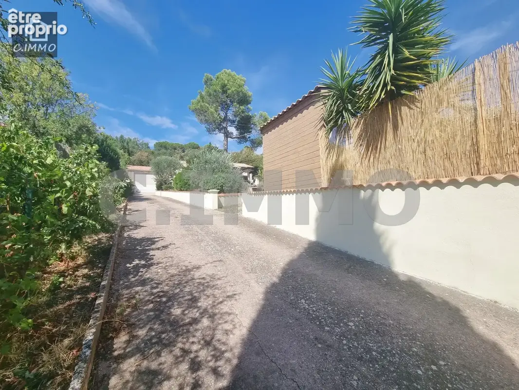 Grande villa de type 5 de PP de 139 m2 avec garage et piscine + hangar de 160 m2 - photo 16
