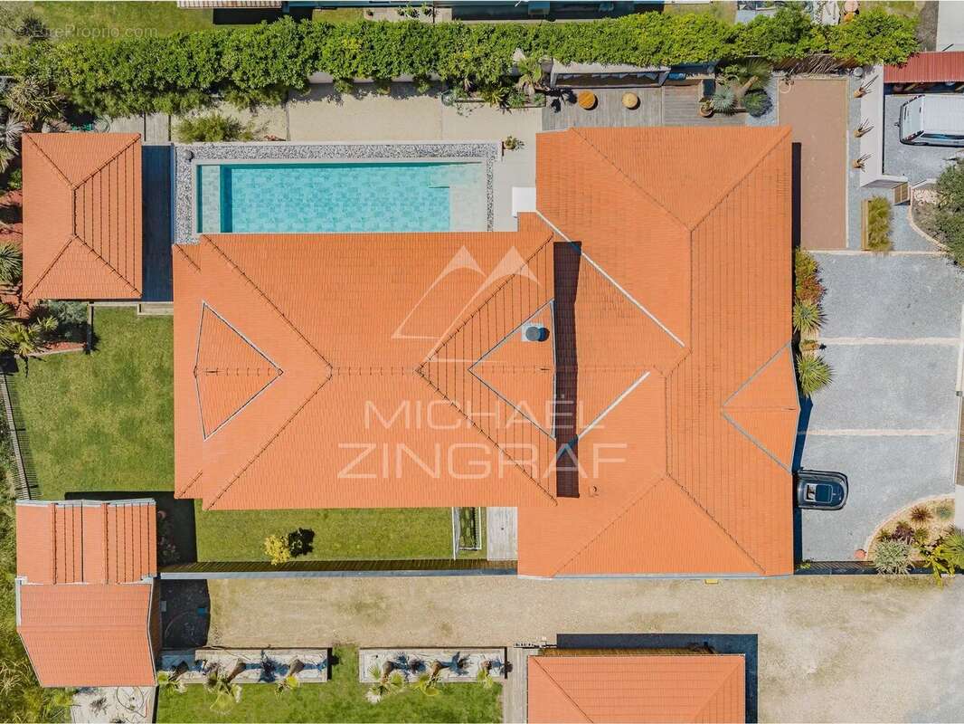 Maison à MIOS