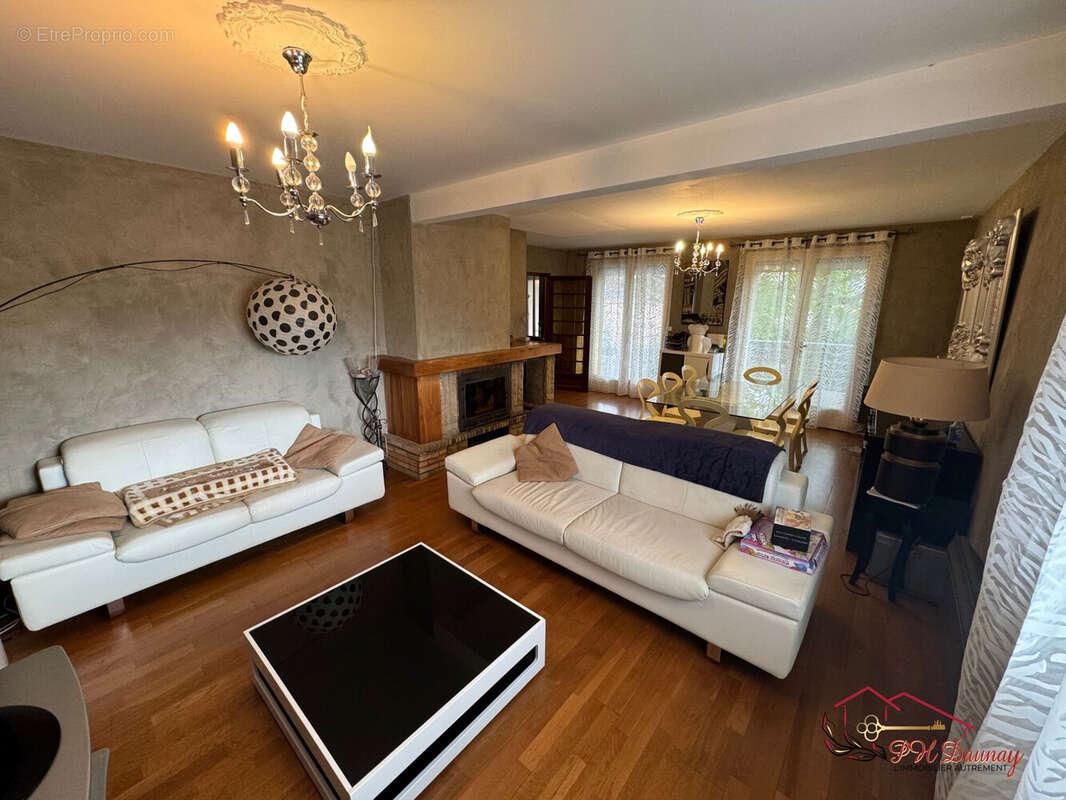 Maison à SEBAZAC-CONCOURES