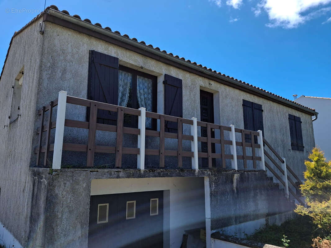 Maison à PORT-DES-BARQUES