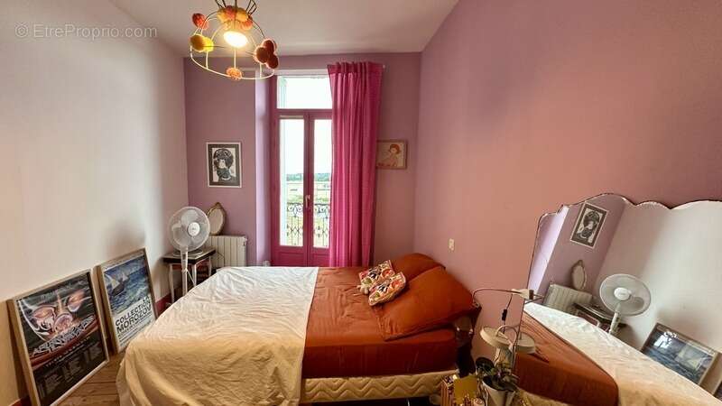 À VENDRE – BARBEZIEUX-SAINT-HILAIRE (16) – Propriété de caractère - cœur de ville - photo 6